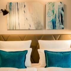 Отель Motel One Köln-Neumarkt Германия, Кёльн - отзывы, цены и фото номеров - забронировать отель Motel One Köln-Neumarkt онлайн комната для гостей фото 4