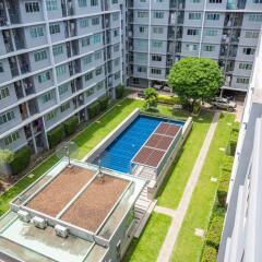 Отель PATCH Suvarnabhumi Bangkok - Hostel Таиланд, Бангкок - отзывы, цены и фото номеров - забронировать отель PATCH Suvarnabhumi Bangkok - Hostel онлайн балкон