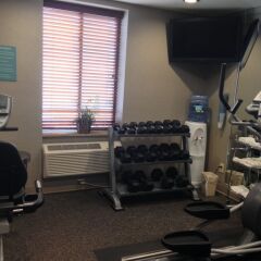 Отель Best Western Kennedy Airport США, Нью-Йорк - 1 отзыв об отеле, цены и фото номеров - забронировать отель Best Western Kennedy Airport онлайн фитнесс-зал фото 3