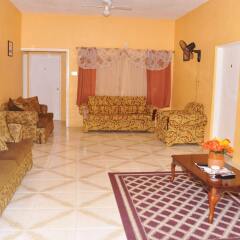 Отель Moms Village Resort развлечения