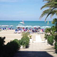 Отель Abruzzo Marina Италия, Сильви - отзывы, цены и фото номеров - забронировать отель Abruzzo Marina онлайн пляж