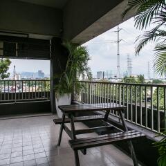 Отель OYO 217 Rujia Inn Малайзия, Куала-Лумпур - отзывы, цены и фото номеров - забронировать отель OYO 217 Rujia Inn онлайн балкон