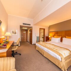 Hotel International Prague (ex. Сrowne Plaza) Прага комната для гостей фото 4