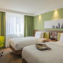 Отель Hampton by Hilton Frankfurt City Centre Messe комната для гостей фото 3