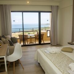 Отель Venus Beach Hotel Кипр, Пафос - 3 отзыва об отеле, цены и фото номеров - забронировать отель Venus Beach Hotel онлайн фото 4