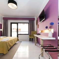Отель The Purple by Ibiza Feeling - LGBT Only в номере