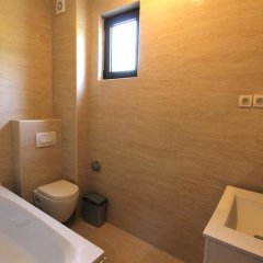 Апартаменты Aqua Черногория, Будва - отзывы, цены и фото номеров - забронировать отель Aqua онлайн ванная