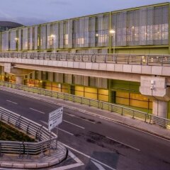 Tav Airport Hotel Izmir Турция, Газимир - 2 отзыва об отеле, цены и фото номеров - забронировать отель Tav Airport Hotel Izmir онлайн вид на фасад