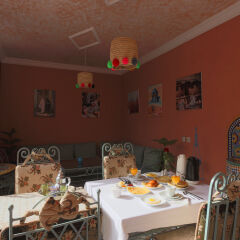 Отель Riad De La Semaine питание