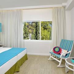 Отель Sol Beach House Mallorca - Adult Only детские мероприятия