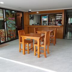 Отель Welcome Inn Karon гостиничный бар