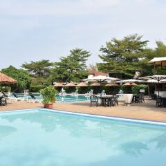 Hotel Club Du Lac Tanganyika бассейн фото 3