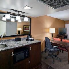 Embassy Suites Hotel Milpitas-Silicon Valley в номере