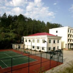 Отель The Jinggangshan Holy Land Resort спортивное сооружение