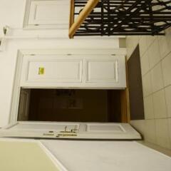 Гостиница Deluxe Hostel Under the Roof Украина, Львов - 5 отзывов об отеле, цены и фото номеров - забронировать гостиницу Deluxe Hostel Under the Roof онлайн удобства в номере фото 2