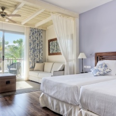 Отель PortAventura Hotel Caribe - Theme Park Tickets Included Испания, Салоу - 6 отзывов об отеле, цены и фото номеров - забронировать отель PortAventura Hotel Caribe - Theme Park Tickets Included онлайн комната для гостей фото 3