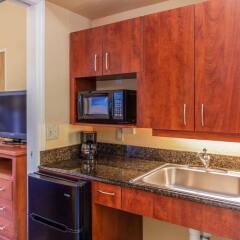 Отель Comfort Inn and Suites Resort Cocoa Beach США, Какао-Бич - отзывы, цены и фото номеров - забронировать отель Comfort Inn and Suites Resort Cocoa Beach онлайн в номере фото 2