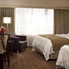 Отель Delta Hotels by Marriott Calgary Downtown Канада, Калгари - отзывы, цены и фото номеров - забронировать отель Delta Hotels by Marriott Calgary Downtown онлайн удобства в номере