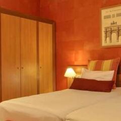 Отель Timhotel Invalides Eiffel Париж сейф в номере