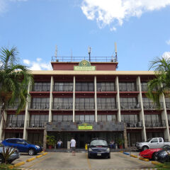 SureStay Hotel by Best Western Guam Airport South парковка