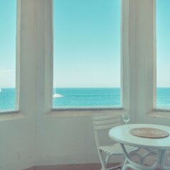 Отель Seafront Apartment, Marvelous Views GR8 Location Мальта, Слима - отзывы, цены и фото номеров - забронировать отель Seafront Apartment, Marvelous Views GR8 Location онлайн балкон