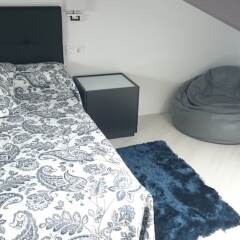 Отель Apartamentos El Puente сейф в номере
