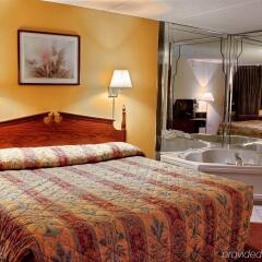 Отель Americas Best Value Inn Niagara Falls США, Ниагара-Фолс - отзывы, цены и фото номеров - забронировать отель Americas Best Value Inn Niagara Falls онлайн комната для гостей фото 2