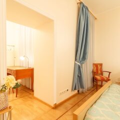 Apart-hotel near Hermitage Санкт-Петербург балкон