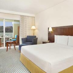 Отель Courtyard by Marriott Dubai Green Community комната для гостей фото 3