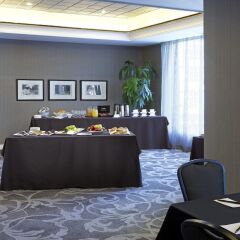 Отель Cambridge Suites Toronto Канада, Торонто - 1 отзыв об отеле, цены и фото номеров - забронировать отель Cambridge Suites Toronto онлайн помещение для мероприятий фото 2