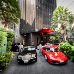 Отель The Continent Bangkok by Compass Hospitality парковка
