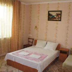 Гостиница 98 Kati Solovyanovoy Guest House в Анапе отзывы, цены и фото номеров - забронировать гостиницу 98 Kati Solovyanovoy Guest House онлайн Анапа комната для гостей фото 4