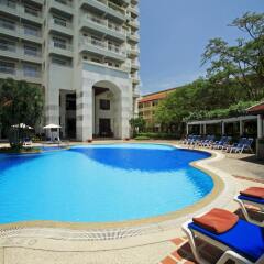 Отель Waterfront Suites Phuket by Centara бассейн фото 2
