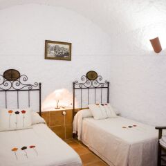 Отель Cuevalia. Alojamiento Rural En Cueva Сьерра-Невада спа фото 2
