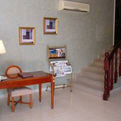 Queen Inn Hotel Apartments интерьер отеля фото 2