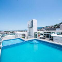 Hotel Portonovo Plaza Malecón бассейн