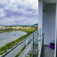 Отель Allas Homestay Ha Long балкон