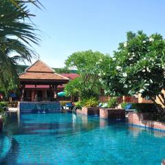 Отель Sabai Resort Pattaya бассейн фото 2