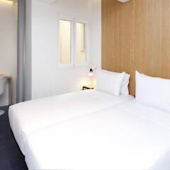 Отель SLEEP'N Atocha Испания, Мадрид - 2 отзыва об отеле, цены и фото номеров - забронировать отель SLEEP'N Atocha онлайн комната для гостей