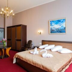 Гостиница Grand Astoria сейф в номере