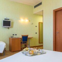 Hotel Concorde Озимо удобства в номере