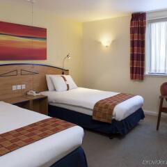 Отель Holiday Inn Express London - Dartford комната для гостей