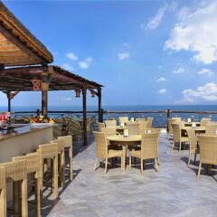 Отель The Cove Rotana Resort гостиничный бар фото 2