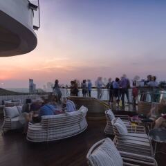 Отель Tower Club at lebua фото 4