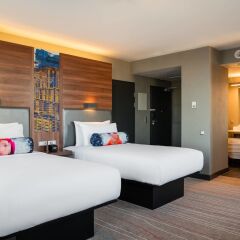 Гостиница Aloft Kiev комната для гостей фото 5
