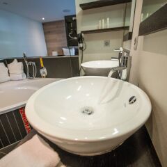 Отель Casa Della Luce Appartments Швейцария, Церматт - отзывы, цены и фото номеров - забронировать отель Casa Della Luce Appartments онлайн ванная фото 2
