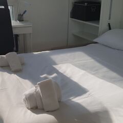 Отель 2 Bedroom Flat Near Père Lachaise Франция, Париж - отзывы, цены и фото номеров - забронировать отель 2 Bedroom Flat Near Père Lachaise онлайн комната для гостей фото 5