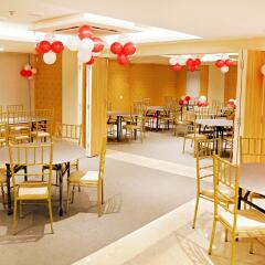 The Orion Plaza Hotel & Banquet питание