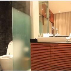 Отель The Quarter Resort Phuket ванная