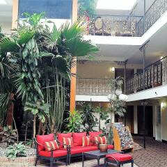 Governors Suites Hotel фото 5